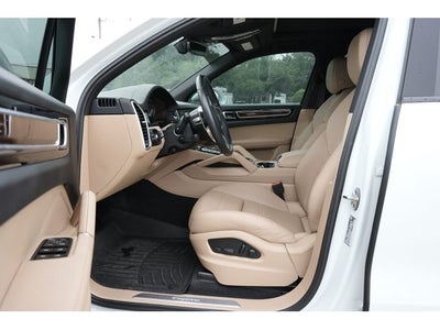 2023 Porsche Cayenne Platinum Edition