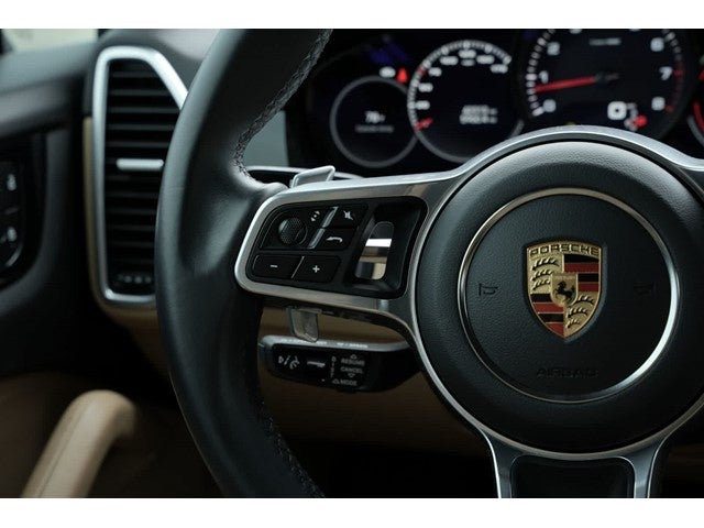 2023 Porsche Cayenne Platinum Edition