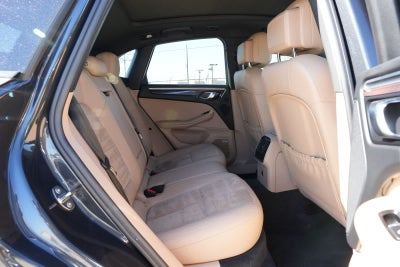 2021 Porsche Macan S