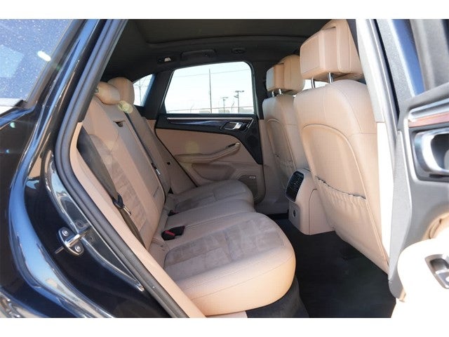 2021 Porsche Macan S