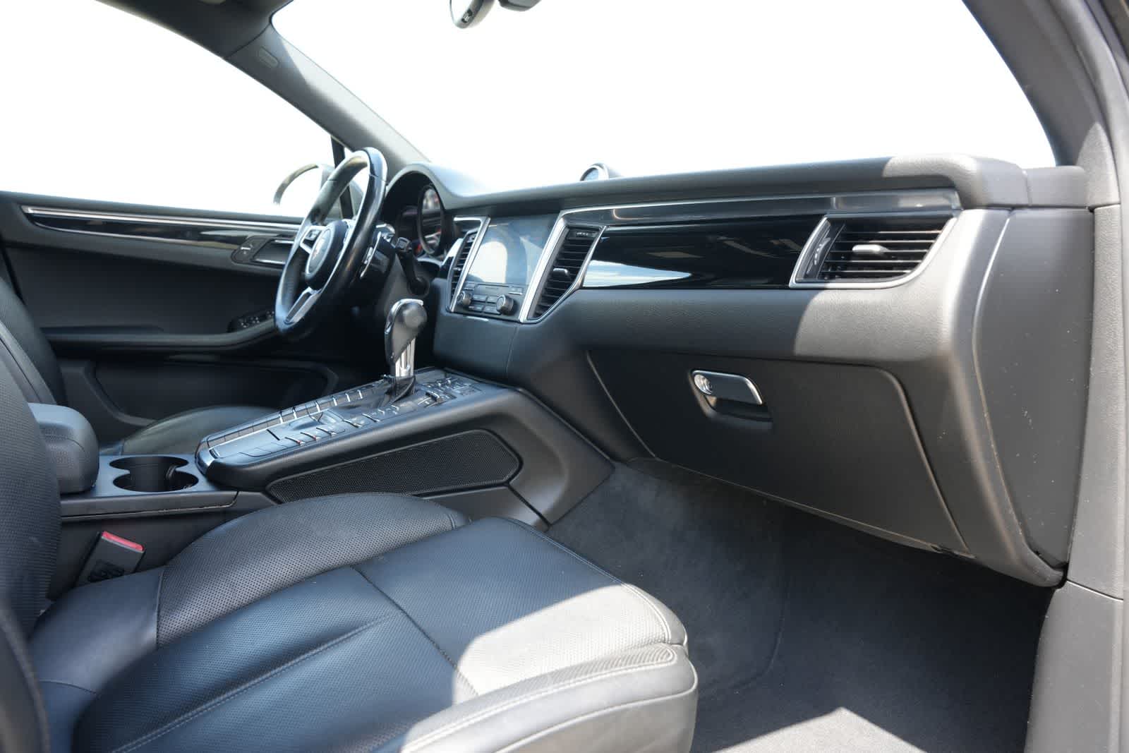 2017 Porsche Macan S