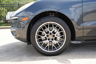 2017 Porsche Macan S