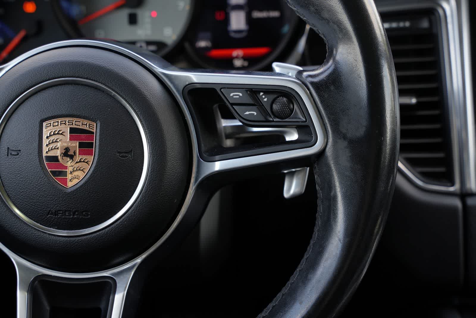 2017 Porsche Macan S