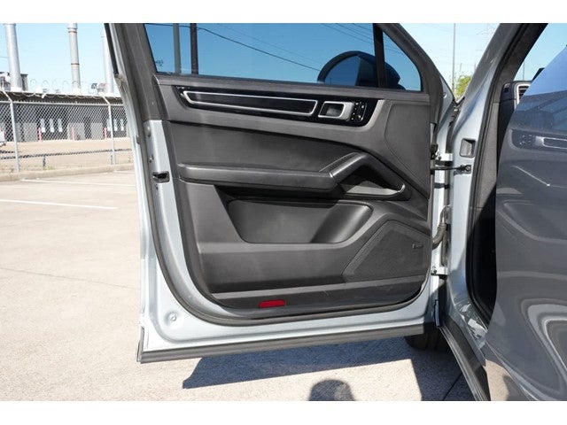 2021 Porsche Cayenne GTS