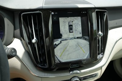 2025 Volvo XC60 Plus