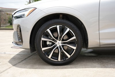 2025 Volvo XC60 Plus
