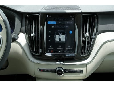 2025 Volvo XC60 Plus