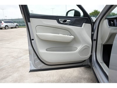 2025 Volvo XC60 Plus