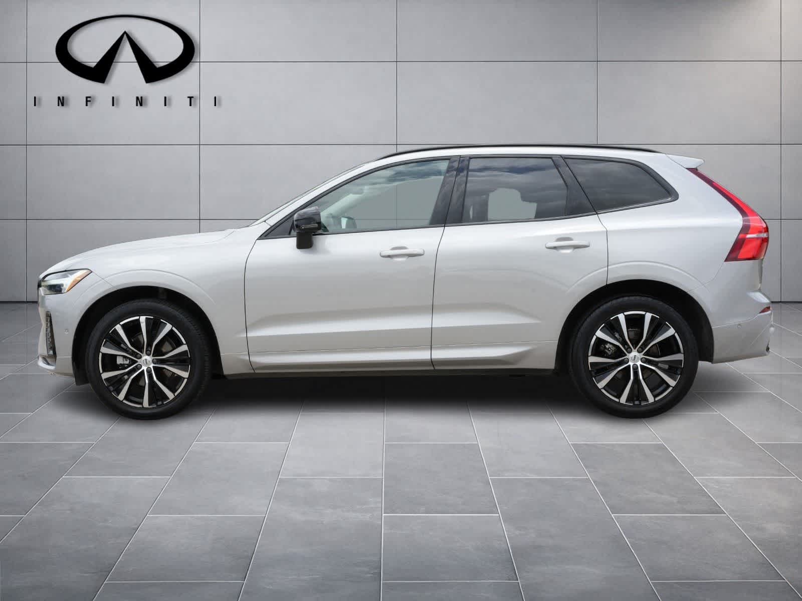2025 Volvo XC60 Plus